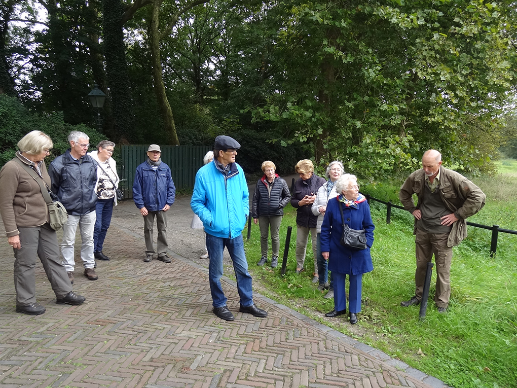  Uistapje 2017, rondleiding in de natuur en uitleg van de natuur. 